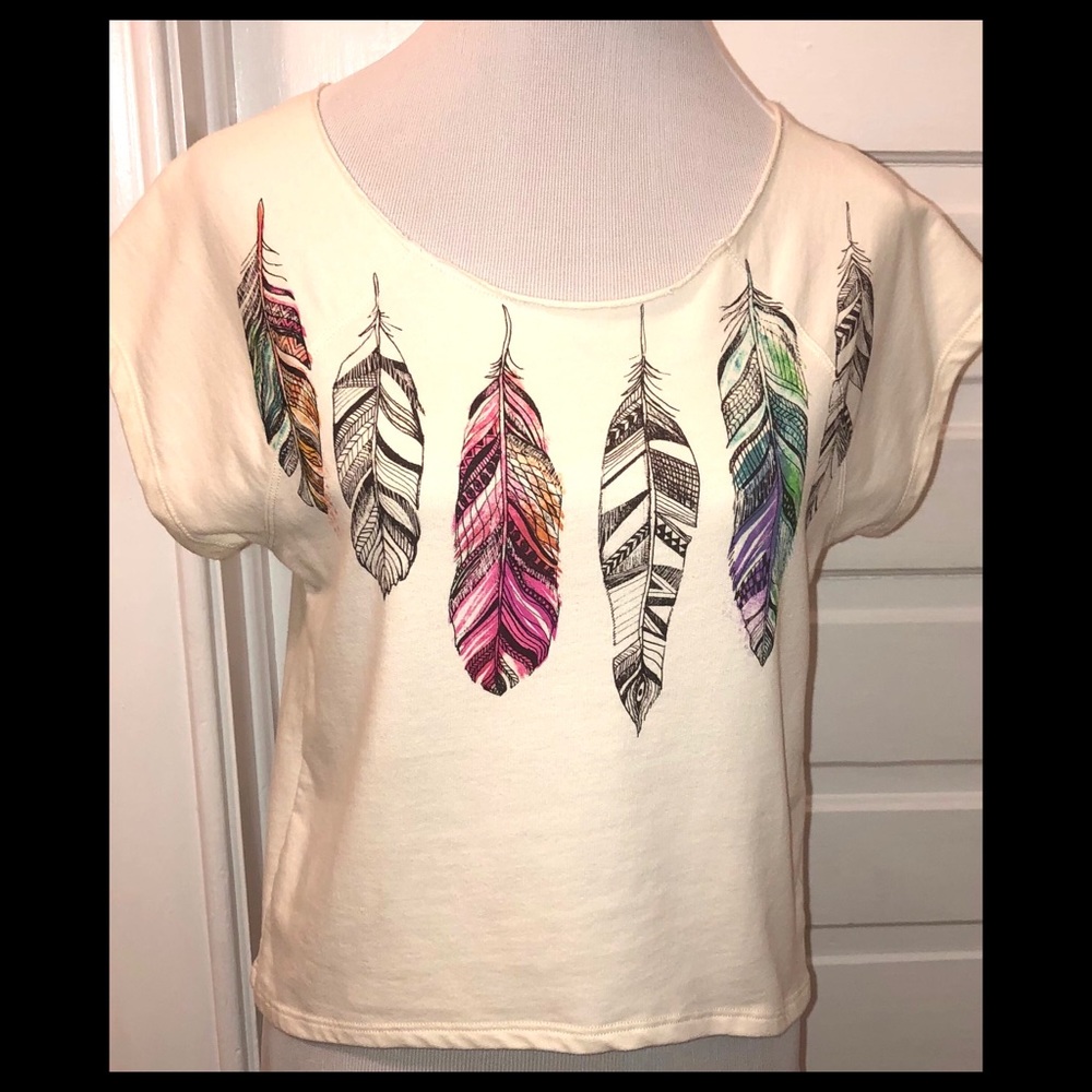 Aeropostale Eighty-Seven Cropped Feather Design Tee Style Sweatshirt, Sz Sm